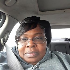 Meet your Posher, Lacretia